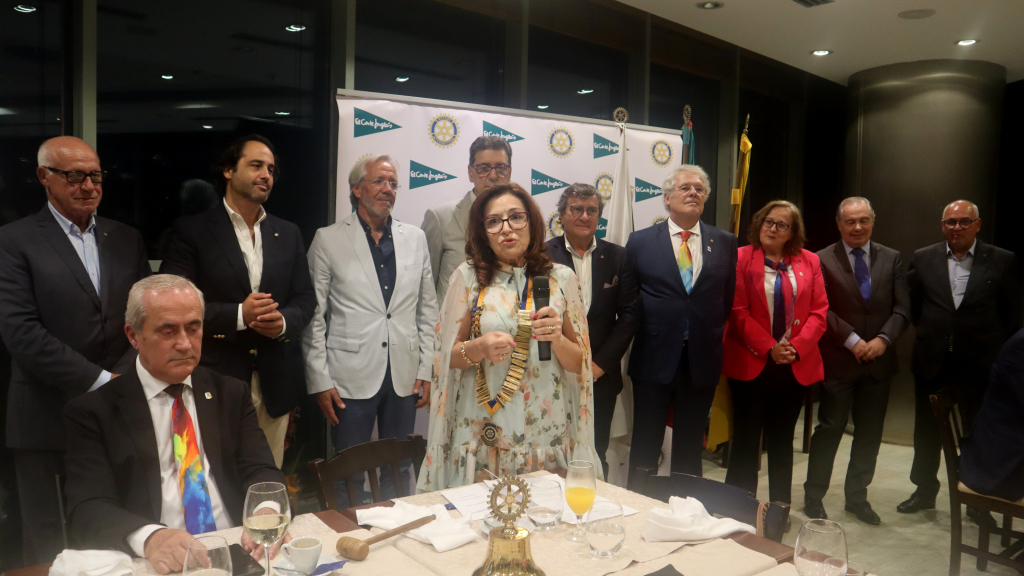 Manuela Rocha e a equipa que a vai acompanhar no ano rotário.