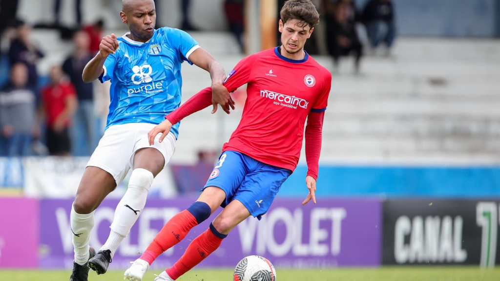 Canelas esteve na frente, mas permitiu o empate para o Trofense.