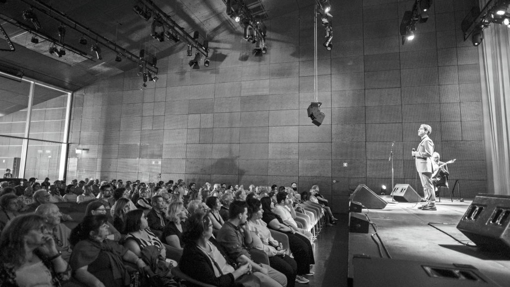 Pedro Ferreira no palco da Casa da Música