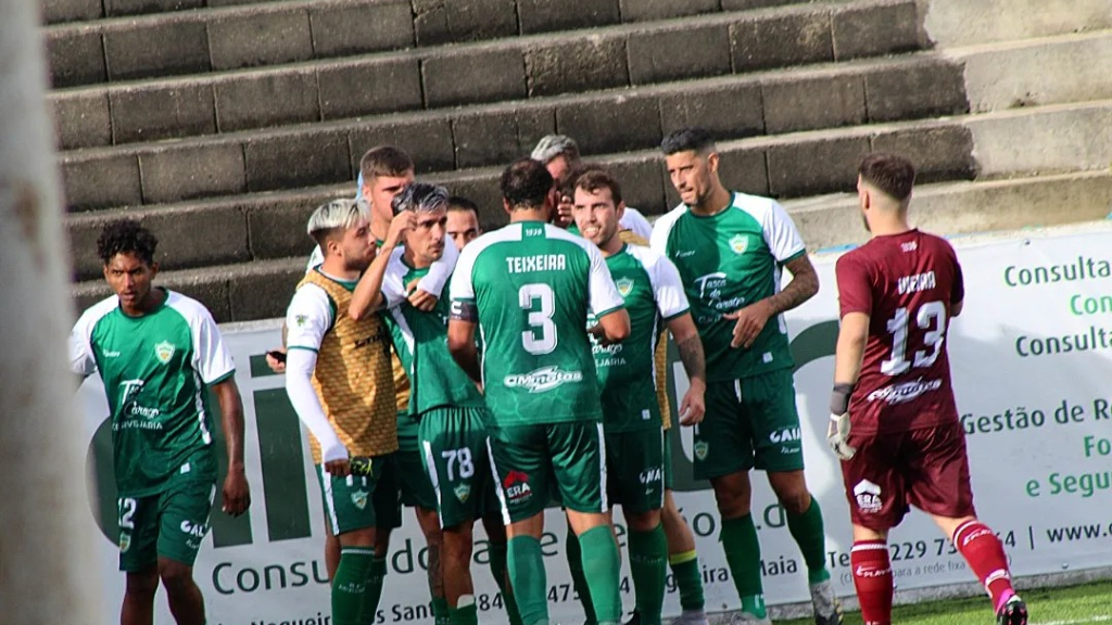 Jogadores do Gervide festejaram mais um golo frente ao Ventura.