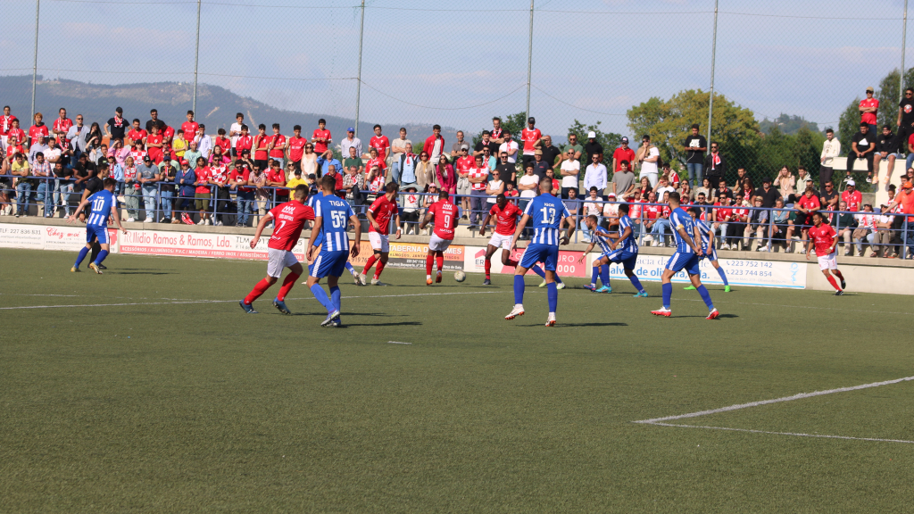 Subida do Oliveira do Douro ao Campeonato de Portugal, obrigou a AF Porto a mexer novamente nos campeonatos.