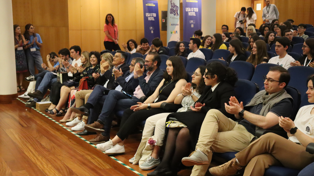 Sessão inaugural do Encontro de Escolas Embaixadoras.