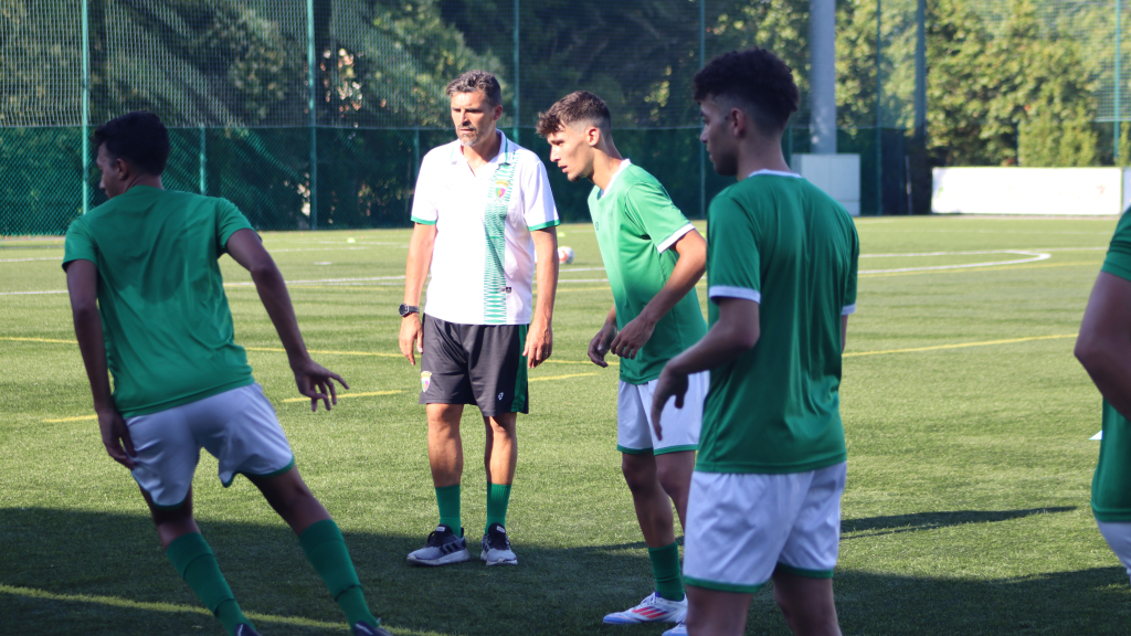 José Costa tem estado atento aos trabalhos e espera que a equipa deixe uma boa imagem