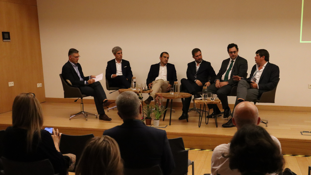 Desafios das comunidades de energia debatidos em mesa redonda na sede da Inovagaia.