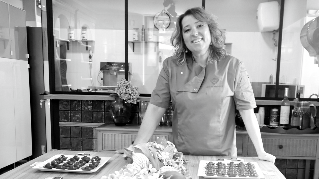 Das mãos de Paula Palma saem verdadeiras obras de arte (e de sabor) tendo por base o chocolate