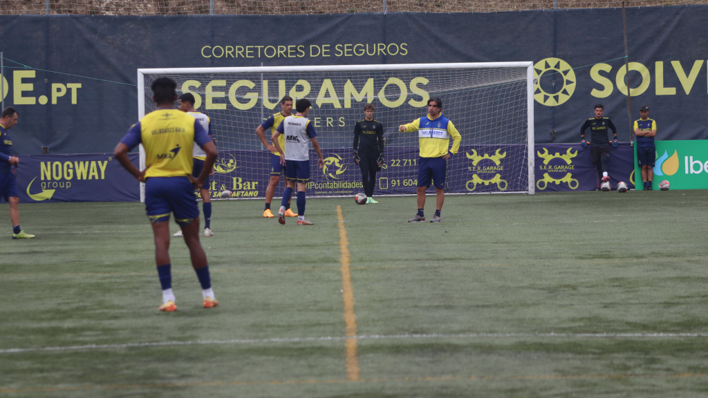 Plantel de Valadares continua a ganhar forma