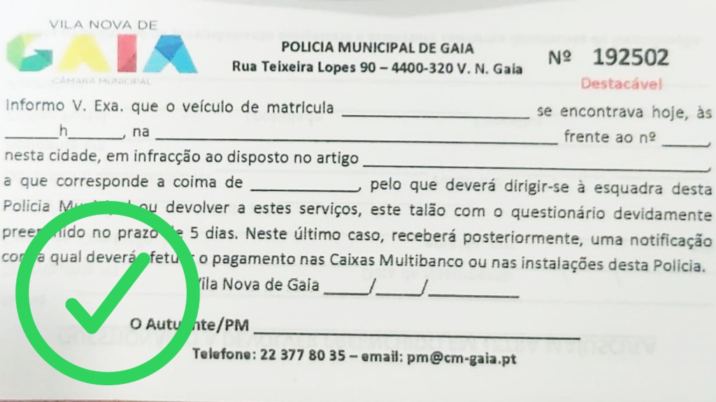 Exemplos de notificação de coima verdadeira (cima) e falsa (à direita).