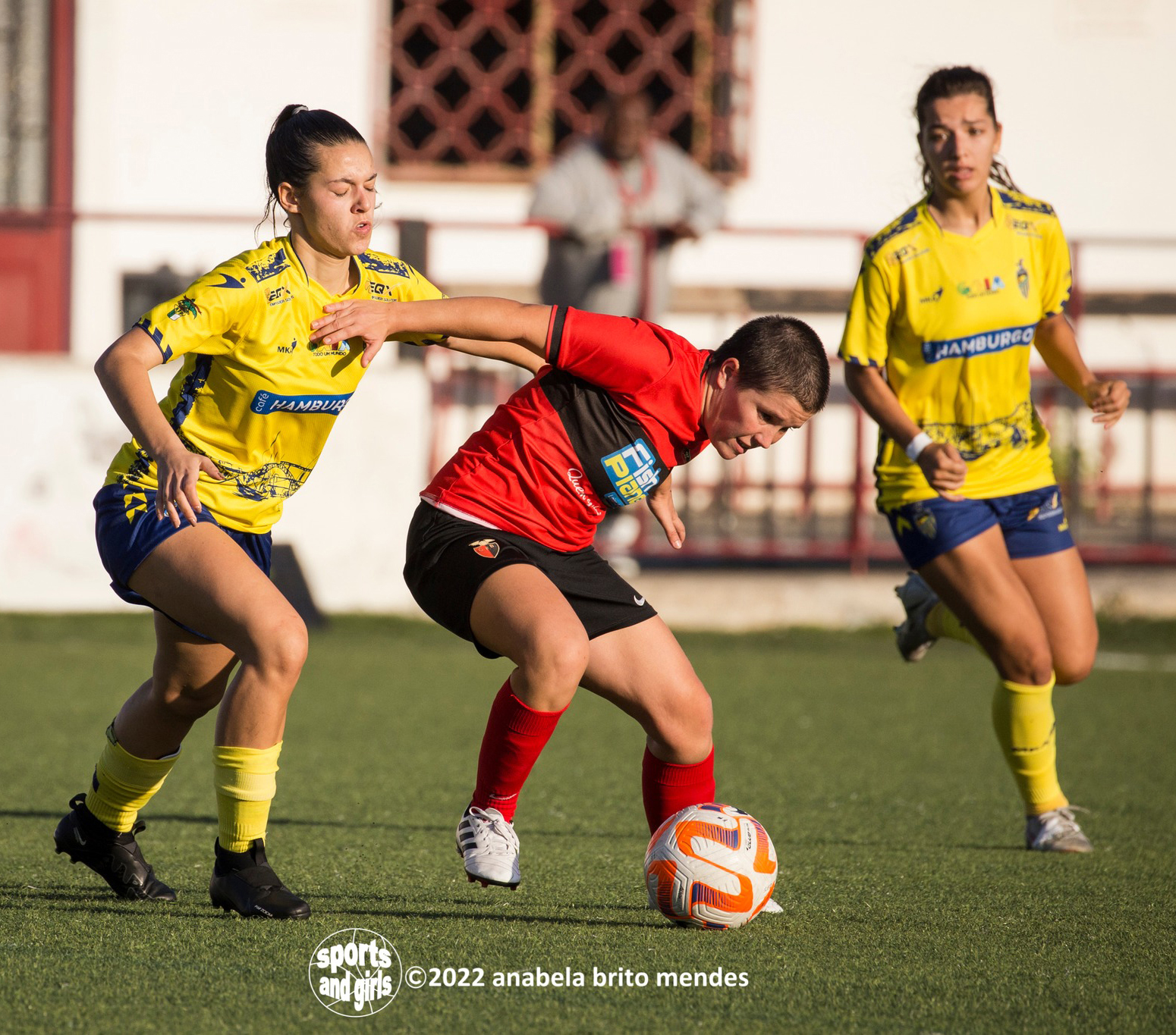 19 vitórias em 20 jogos, 92 golos marcados, só cinco sofridos: Benfica  vence em Gaia e sagra-se tricampeão nacional de futebol feminino –  Observador