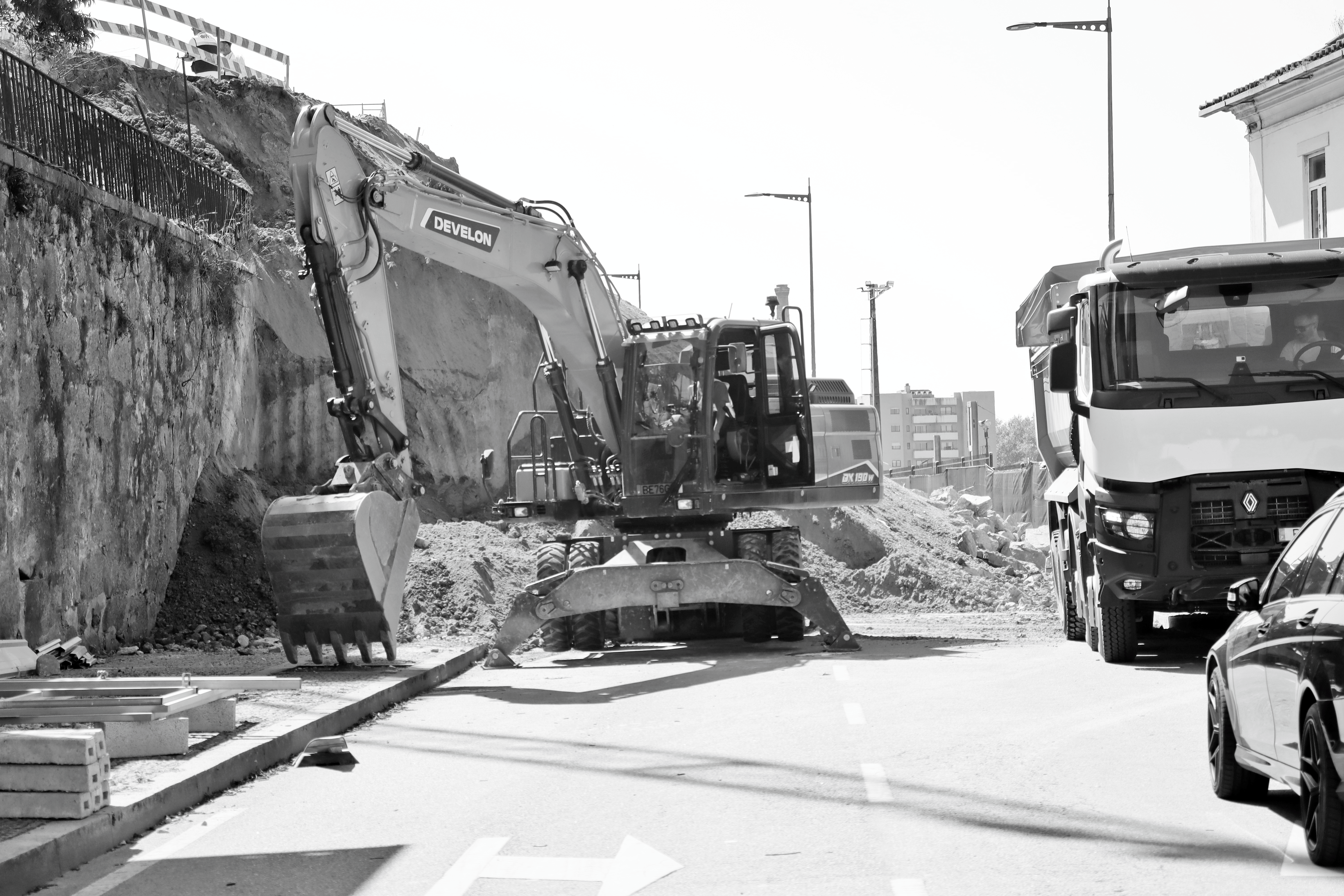 Estação das Devesas As obras continuam